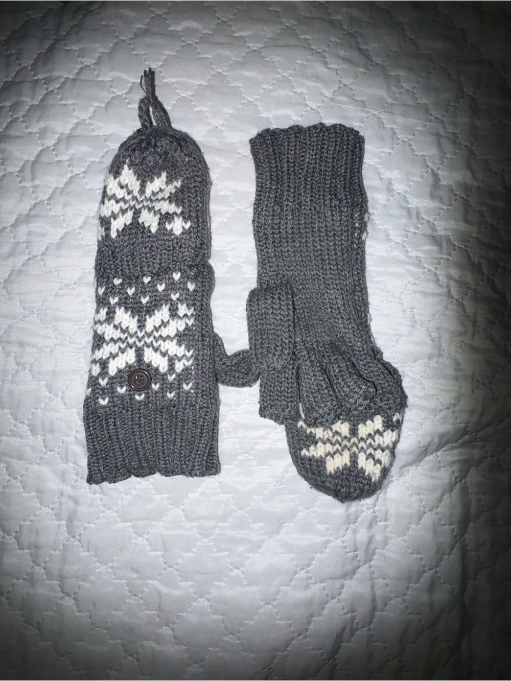 Gray Knit Convertible Mittens with Snowflake Pattern